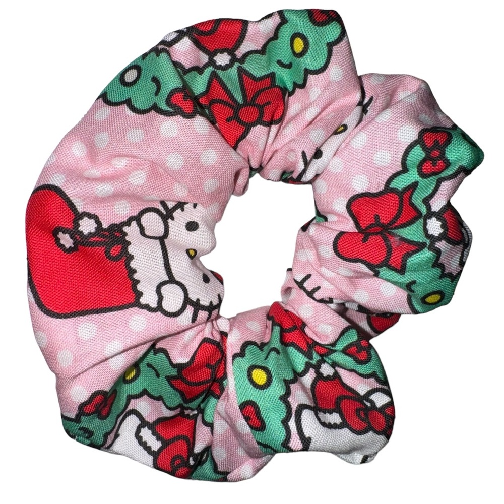 Hello Kitty zipper scrunchie Christmas wreath hand made USA cotton rare print